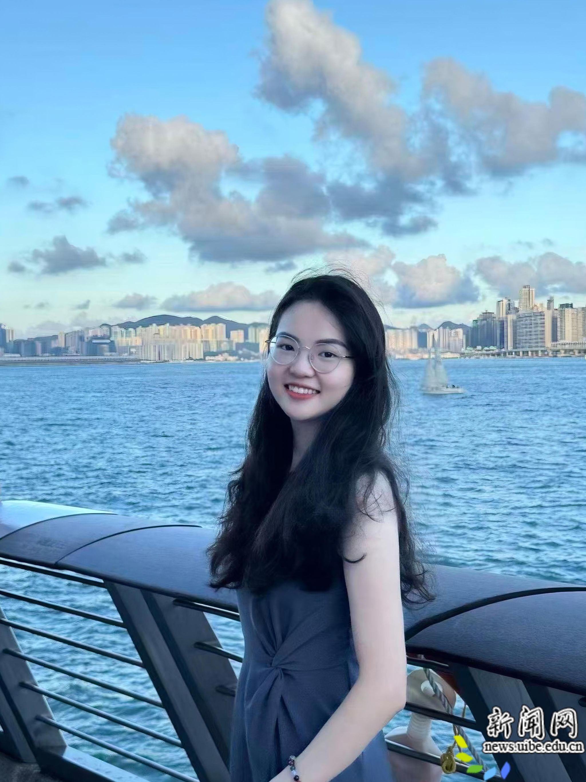 外语学院 黄安琪3.jpg