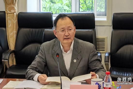 黄书记讲话.jpg